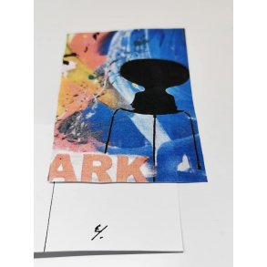 Plakat med Arne Jacobsen stol til dukkehus (ny)