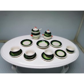 Suppeterrin med kopper og tallerkener (ny)