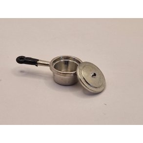 Lille gryde i metal   1,6 (brugt/som ny)