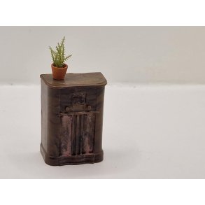 Kleeware radio med potteplante i plastik (brugt)