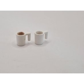 2 krus I plastik (brugte)