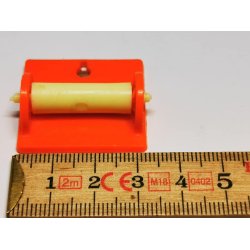 Kkkenrulle holder i plastik (brugt)