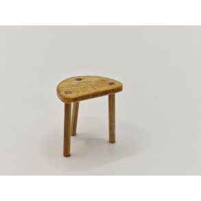 Skammel i tr (hndlavet)