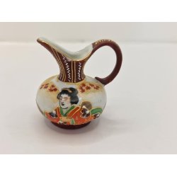 Japansk vase/kande i porceln (brugt)
