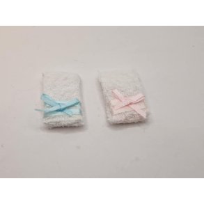  Hndklde med lysebl eller lyserd sljfe (nyt)