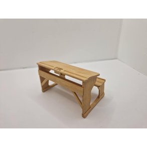 Skole pult (brugt, men meget fin)