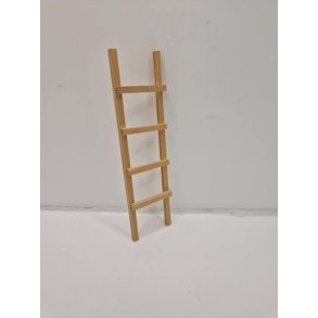 Stige i tr (brugt/som ny)