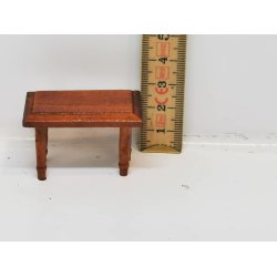 Lille bord i tr (brugt)