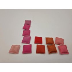 1 stk lille pude (brugt)