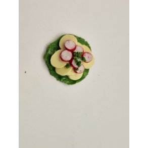 Smrrebrd med nye kartofler og radiser (hndlavet)