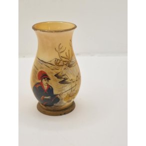 Vase i resin. Ges geschtzt (antik)