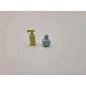 2 shampoo flasker i plastik (brugte)