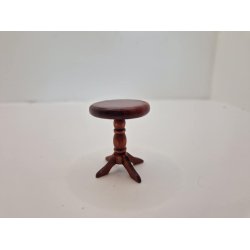 Lille rundt bord i tr (brugt)