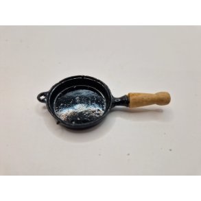 Stege pande i metal med tr hndtag og hul til ophngning (brugt)