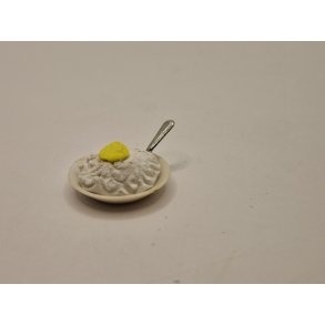 Fad med risengrd og smr klat (hndlavet)