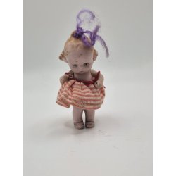 Dukke barn i porceln (muligvis Bisque Kewpie doll, se sidste billede) (antik) 6 cm