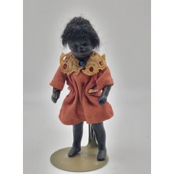 Mrk dukke barn inkl stativ (muligvis Bisque doll) (antik) 10 cm