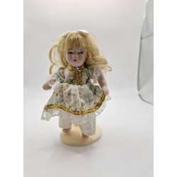 Dukke barn i porceln (brugt) uden stativ. 10 cm