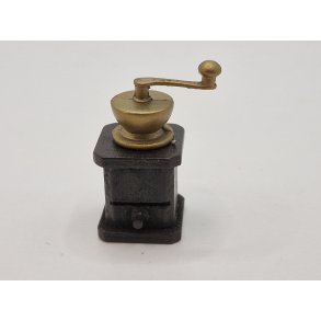 Kaffekvrn i tr og metal  (ny)