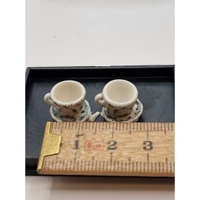 2 sorte musselmalet kopper med unferkopper i porceln (nye)