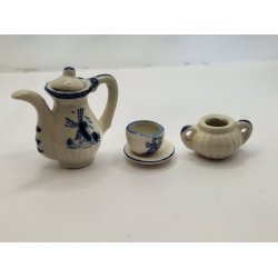 STORT stel i porceln (brugt/kop defekt)