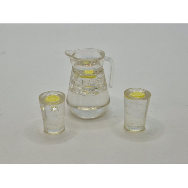 Kande og 2 glas med citron skiver og isterninger i plastik (nyt)