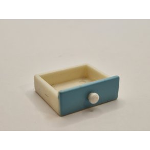 Skuffe i plastik (brugt)