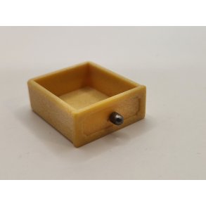 Skuffe i plastik (brugt)