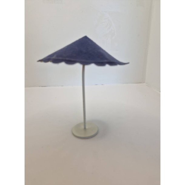 Have parasol med metal fod. (Vintage)