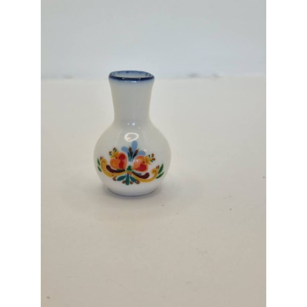 Vase i porceln (brugt)