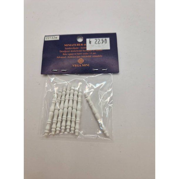 Pose med 8 stk baluster/spindler (nye)