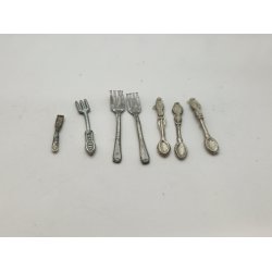 Bestik lot i metal (lidt defekte)