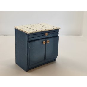 Kkken skab i tr (hnd dekoreret)