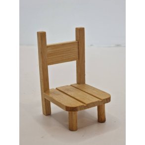 Stol i tr. Sylvanian (brugt)