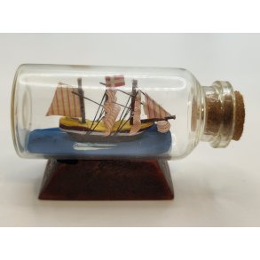 Flaske skib i tr og glas (brugt)