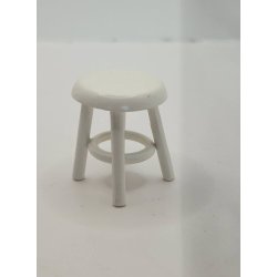 Skammel i hvidmalet tr (brugt/som ny)