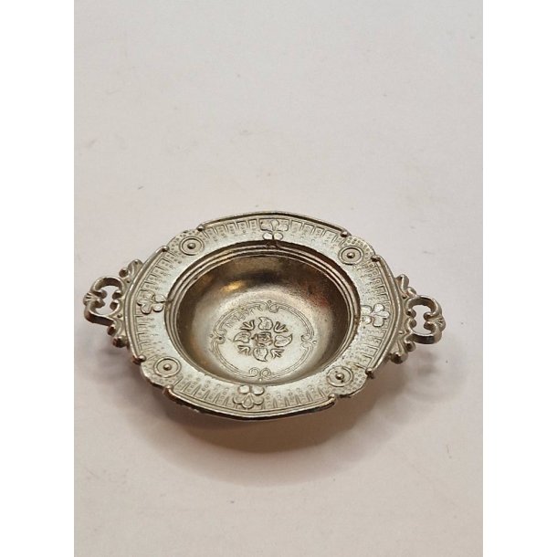 Fad i metal (vintage)