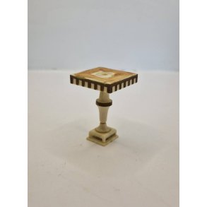 Side bord. Petite Prinsess fra 1960'erne (vintage/defekt)