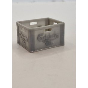 Carlsberg l kasse, umalet i resin (hndlavet)