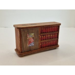 Bogreol i tr (vintage/med lille fejl)