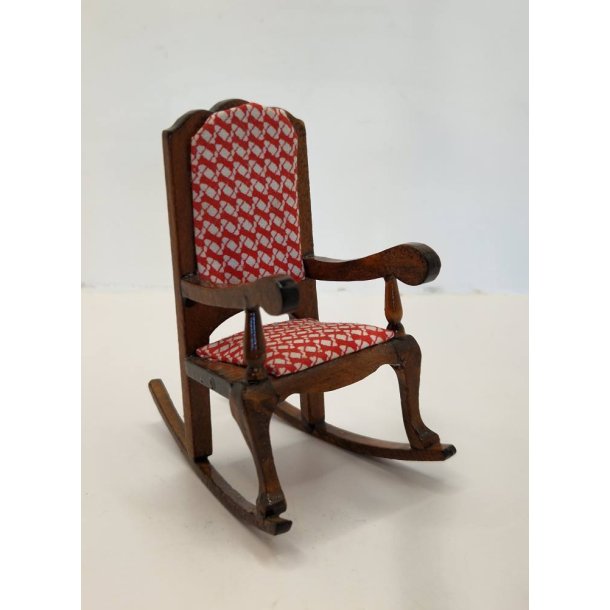 Gyngestol i tr (brugt)