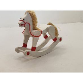 Gyngehest i tr (brugt/som ny)