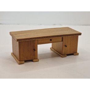 Brne/lille skrivebord i tr (brugt)