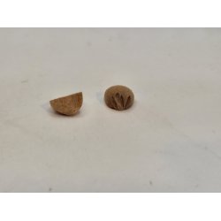 2 hndtag i tr 0,7 x 0,4 cm