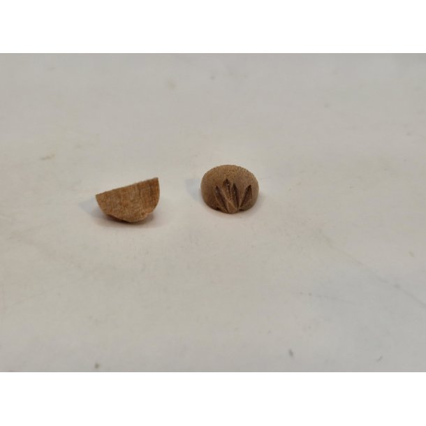 2 hndtag i tr 0,7 x 0,4 cm