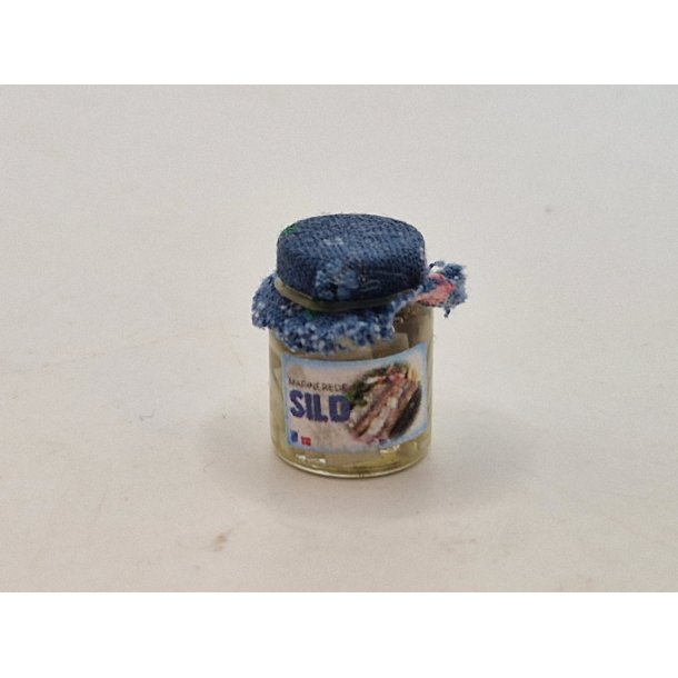Glas med hvide marinerede sild (nyt/delvis hndlavet)