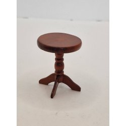 Lille bord i tr (brugt)