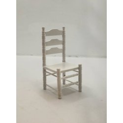 Spisebordsstol i tr (ny)