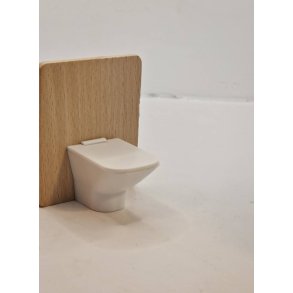 Toilet i plastik p tr vg (nyt)