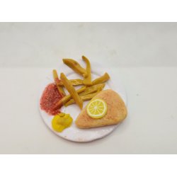 Pap tallerken med fiskefilet og tilbehr (hndlavet)